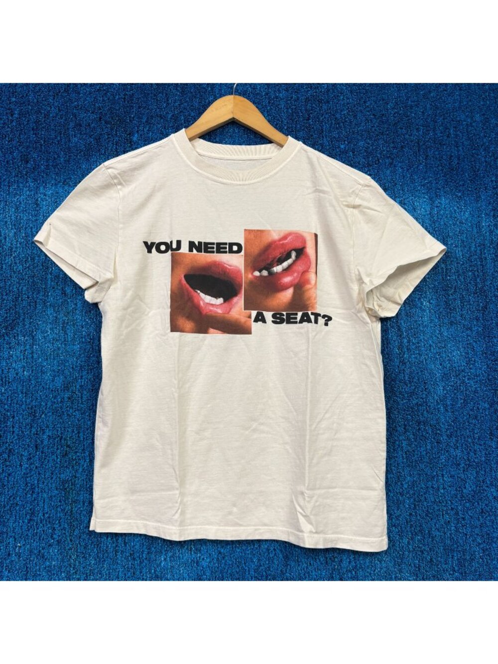 Billie Eilish You Need A Seat Beige T-Shirt Size Medium